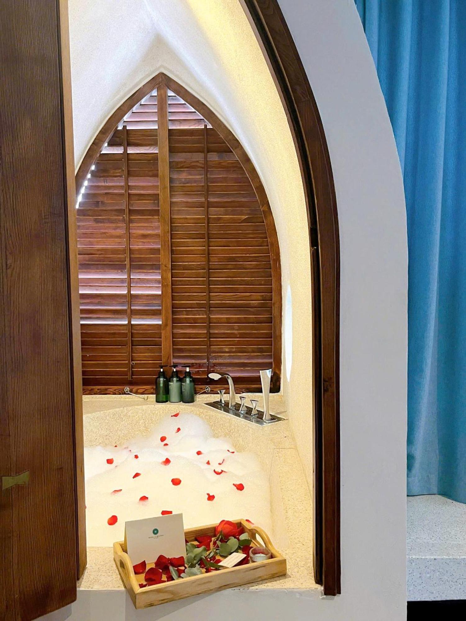 Hotel Le Bouton Da Nang Zewnętrze zdjęcie