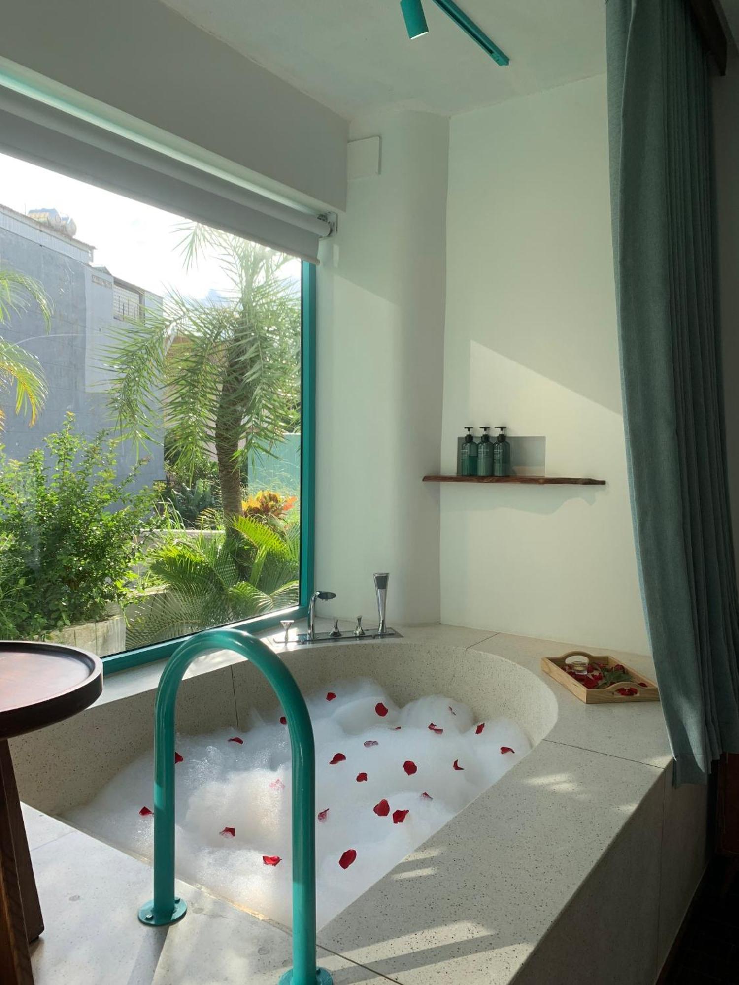 Hotel Le Bouton Da Nang Zewnętrze zdjęcie